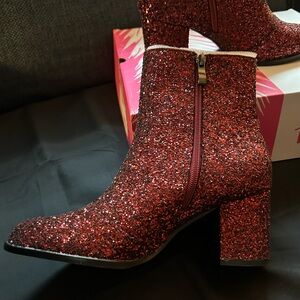 Hey Girl by Coreys Razzle Dazzle Burgundy Glitter Boots, NWT, Size 8